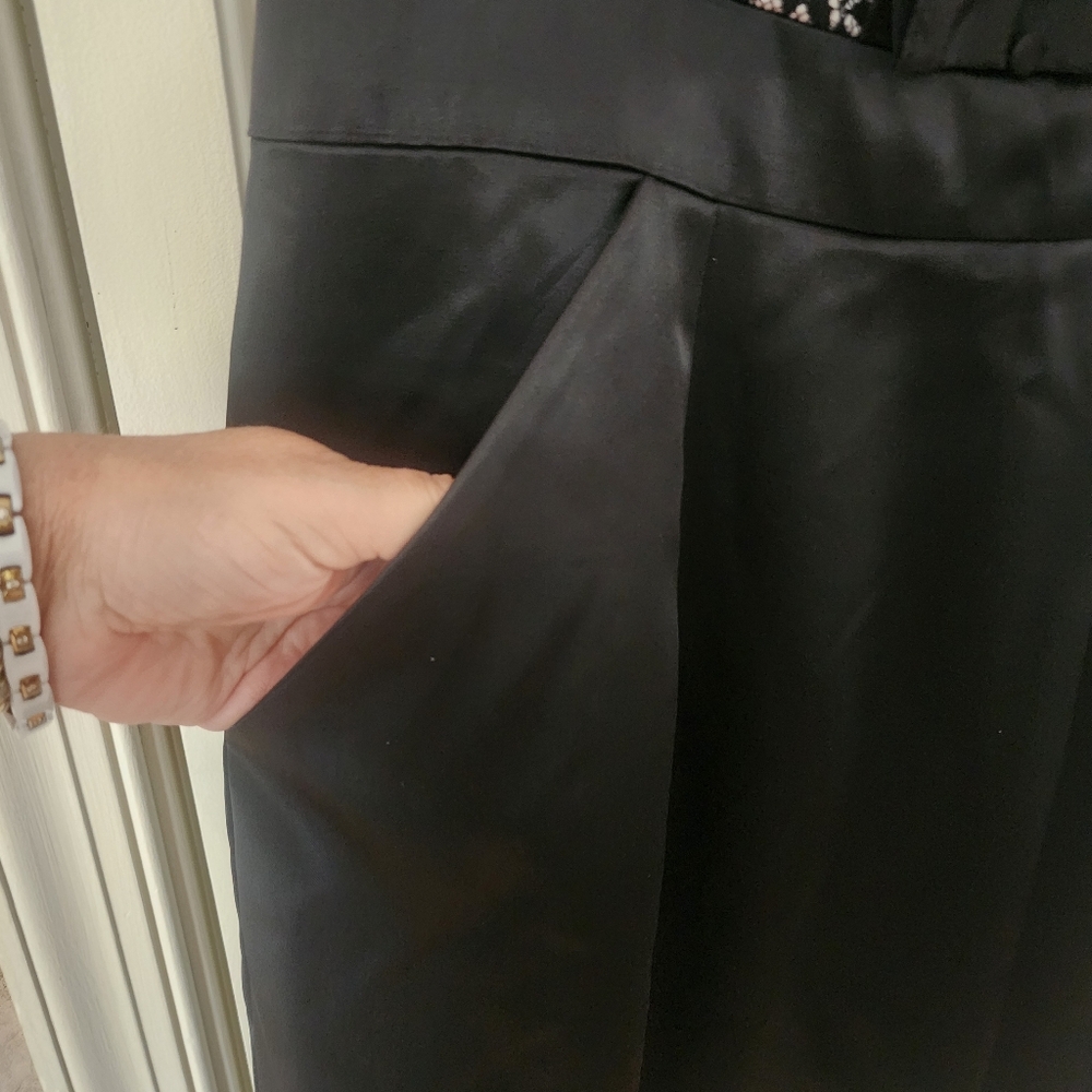 Black Lace Bodice Fit-and-Flare Midi tuxedo-style Satin dress.pit To 18" - Picture 5 of 6